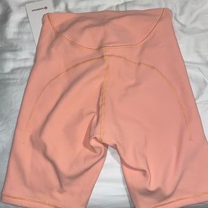 Ribbed Contoured HR Short 8”